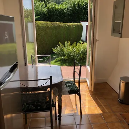 Rendez Vous Avec La Dom wakacyjny *